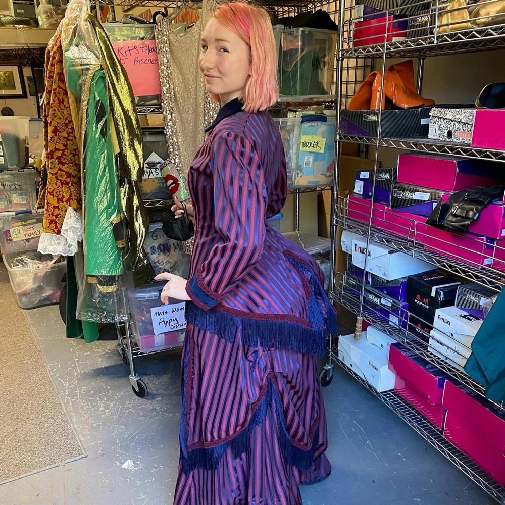 Vintage-Inspired Striped Long Sleeve Dress
